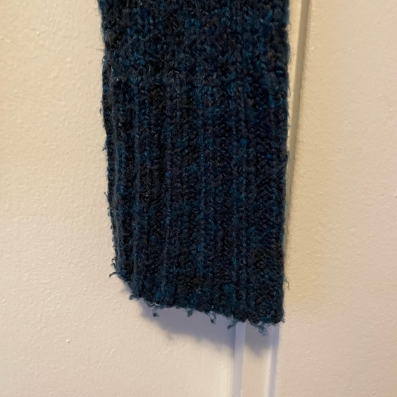 Comfy Suzy Shier Sweater - Picture 5 of 5